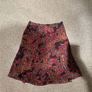 Liz Claiborne Patterned midi Modest flowy skirt